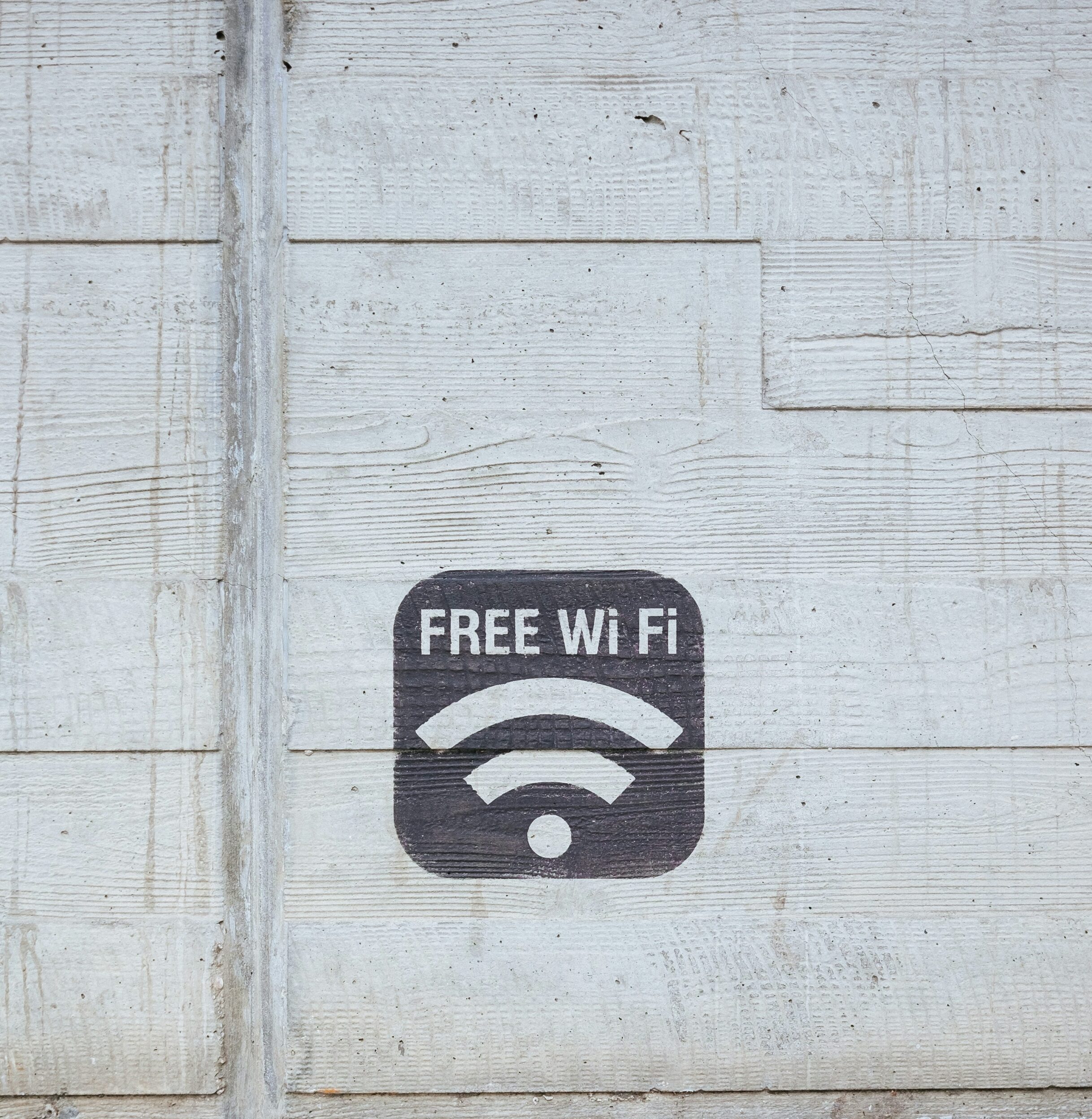 paul-hanaoka-KRAk_61pgTo-unsplash Free Wi-Fi