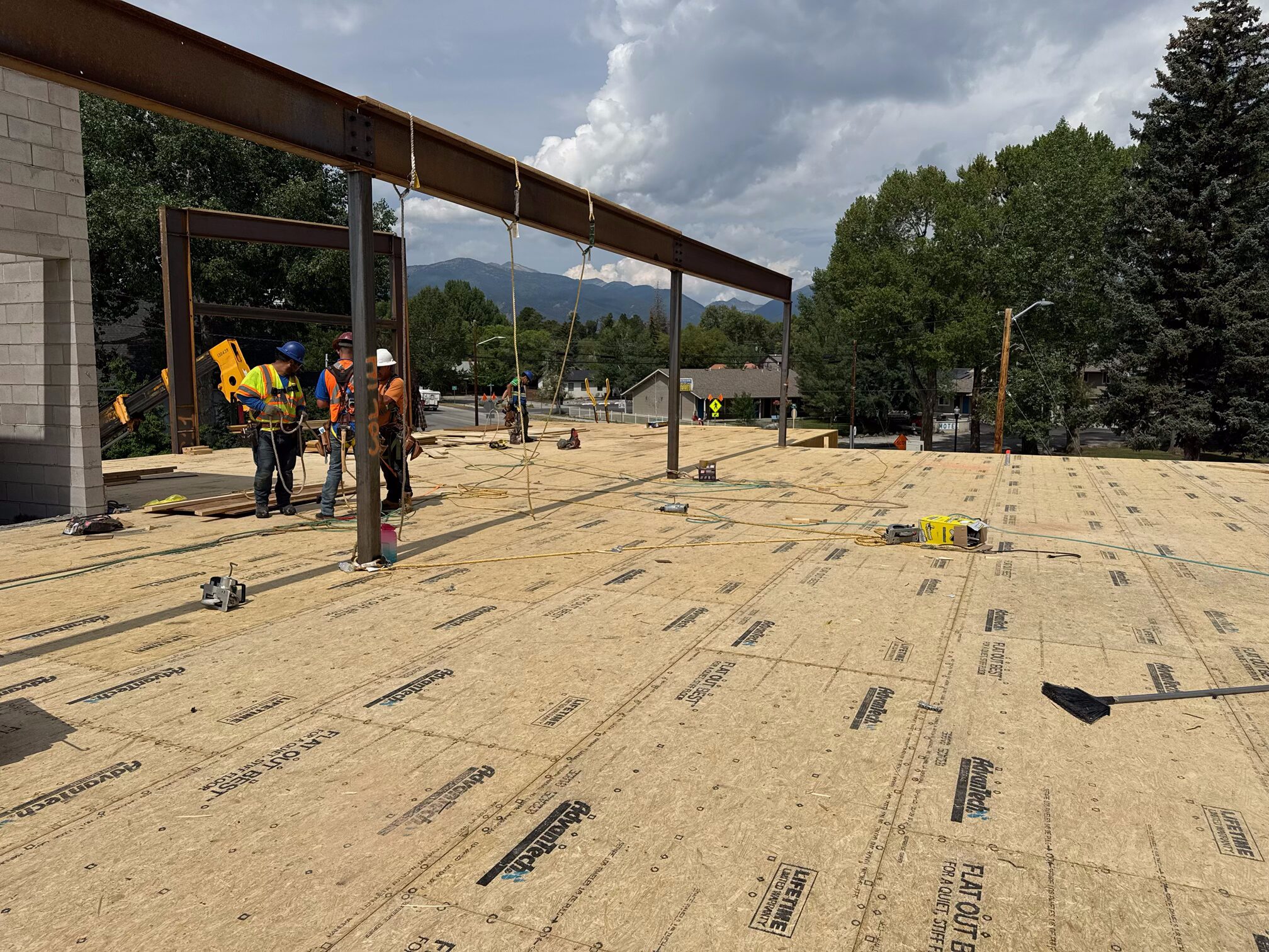 2nd floor sub base down With floor sheeting installed, framers are ready to shape the 2nd floor.